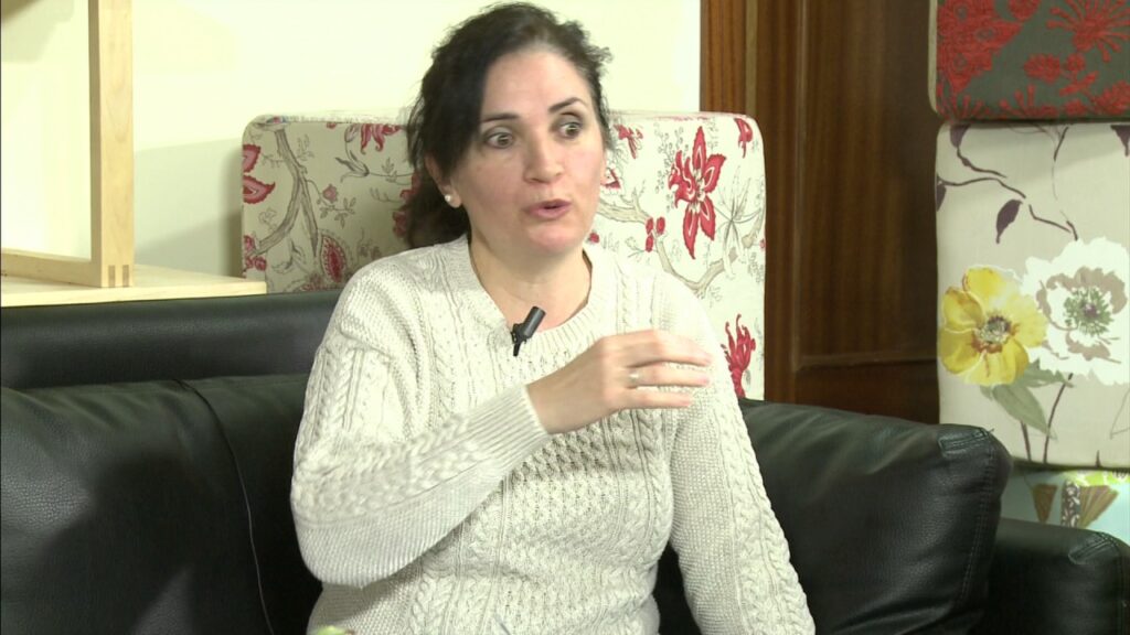 Imagen del programa ¿De que depende tu felicidad? //Nunca Solas en Radio Solidaria