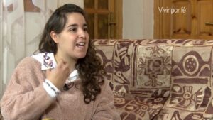 Portada del episodio «Vivir por Fé» //Nunca Solas