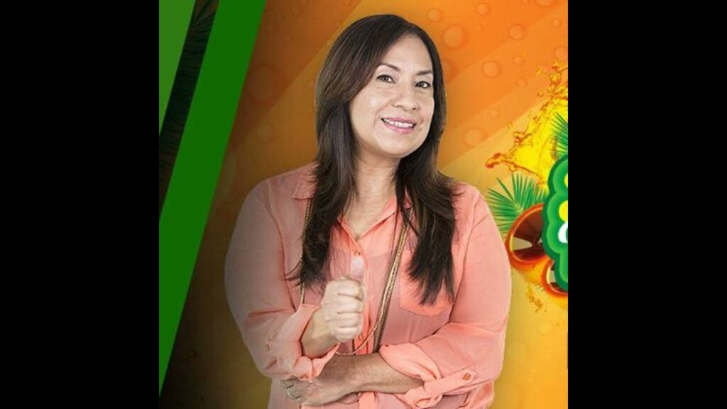 Imagen del programa Vale la Pena con Mayra Nazario y John Vince. en Radio Solidaria