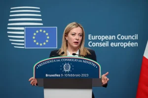 Portada del episodio El ocaso de Occidente: Italia resiste mientras Europa se desmorona